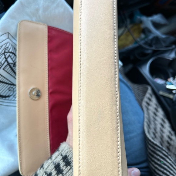 Blaine Trump Beige Leather crossbody Handbag - Picture 3 of 10